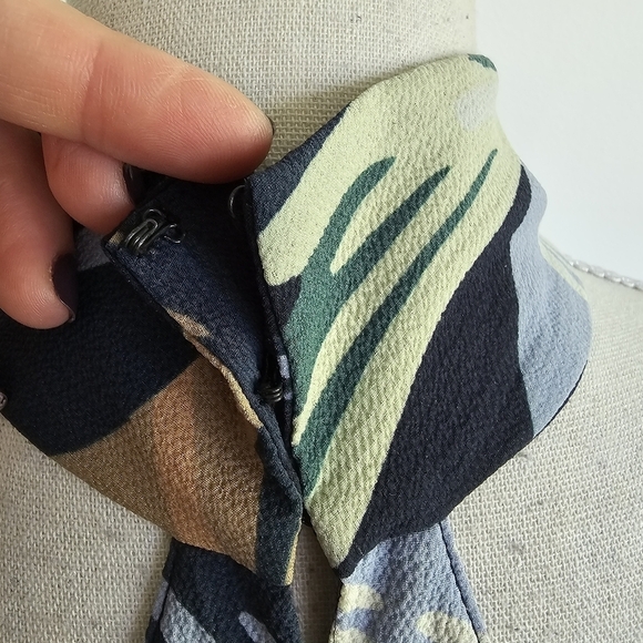 Amanda Uprichard "Queens" Tropical Halter Dress - Picture 6 of 9